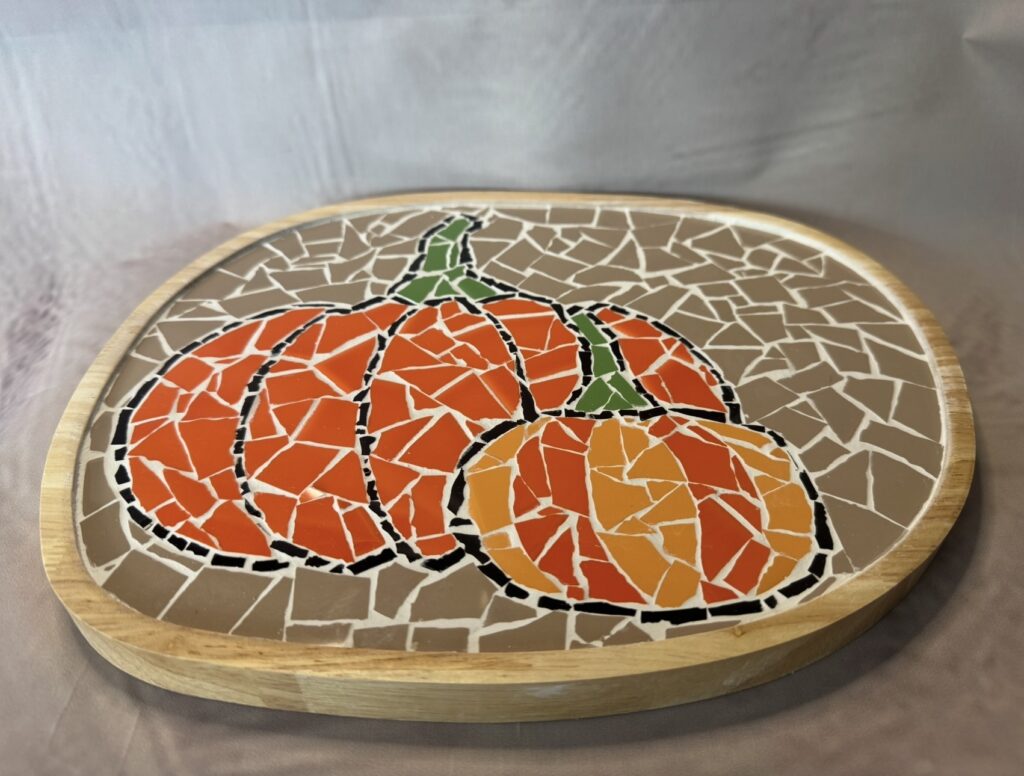 Handgemaakte decoratieve mozaïek borrelplank L | Pumpkin