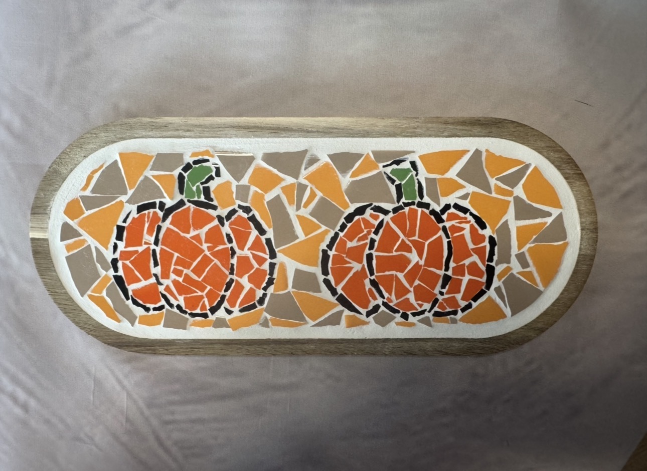 Handgemaakte decoratieve mozaïek borrelplank S | Pumpkins